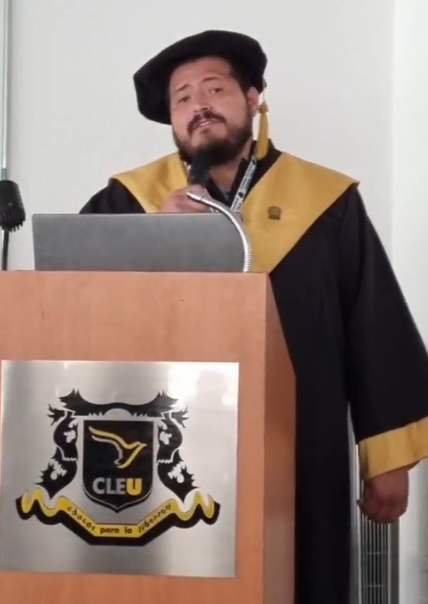 Dr. Abraham Martínez Rodríguez